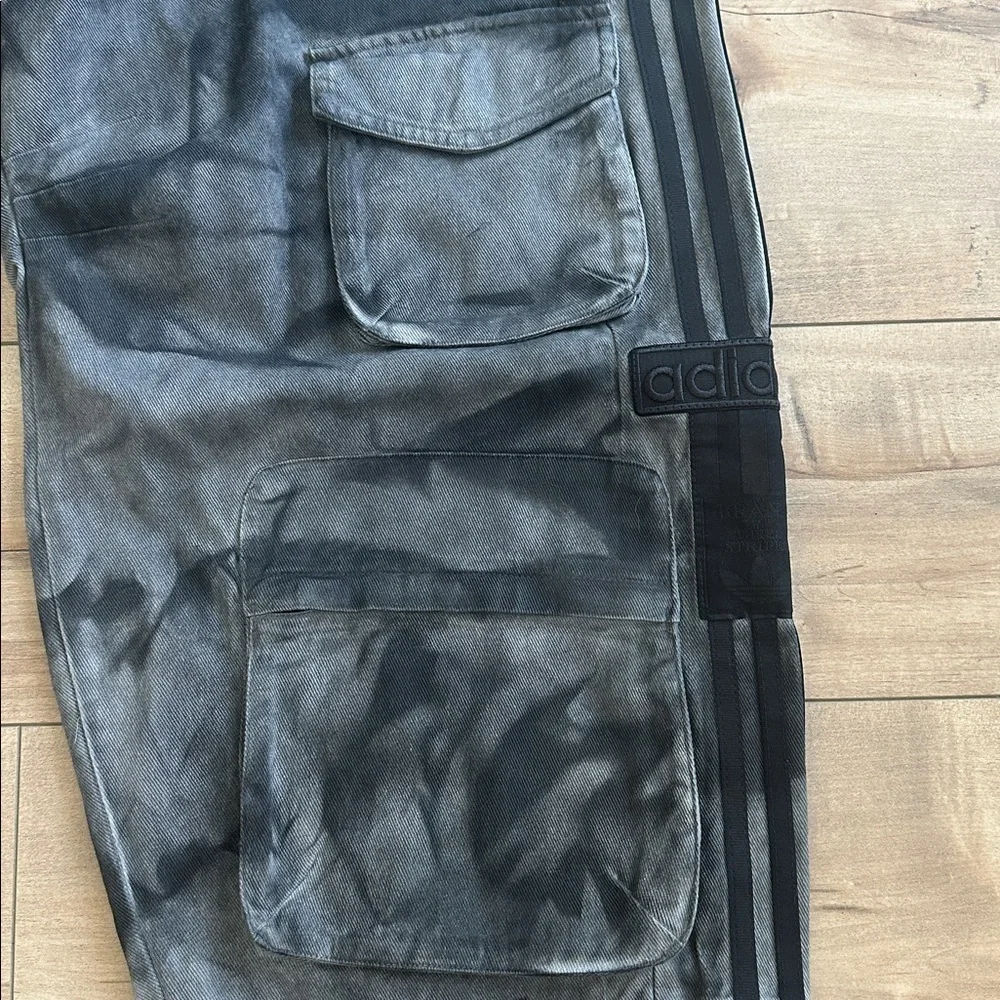 NWT Adidas Premium XXL Cargo Trousers Trace carbon/MGH solid Grey Sz 10